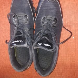 Fashion training shoes